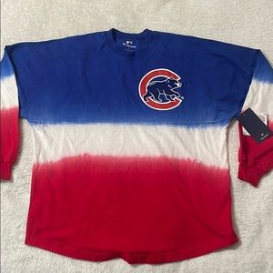 NEVER WORN fanatics Cubs shirt